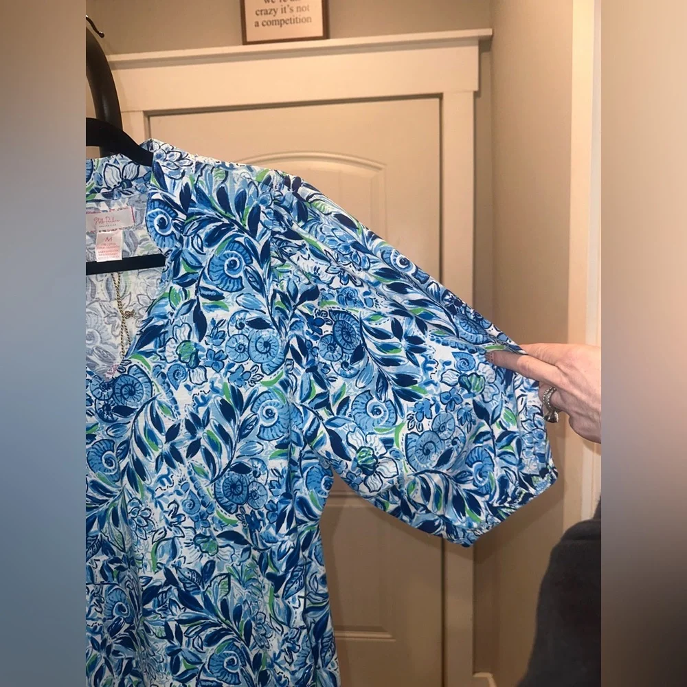 NWT Stella Parker Size Medium Puff Sleeve Floral Blue and Green‎ Women's Dress